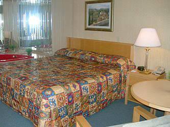 Country & By Radisson, Falls, On 3*