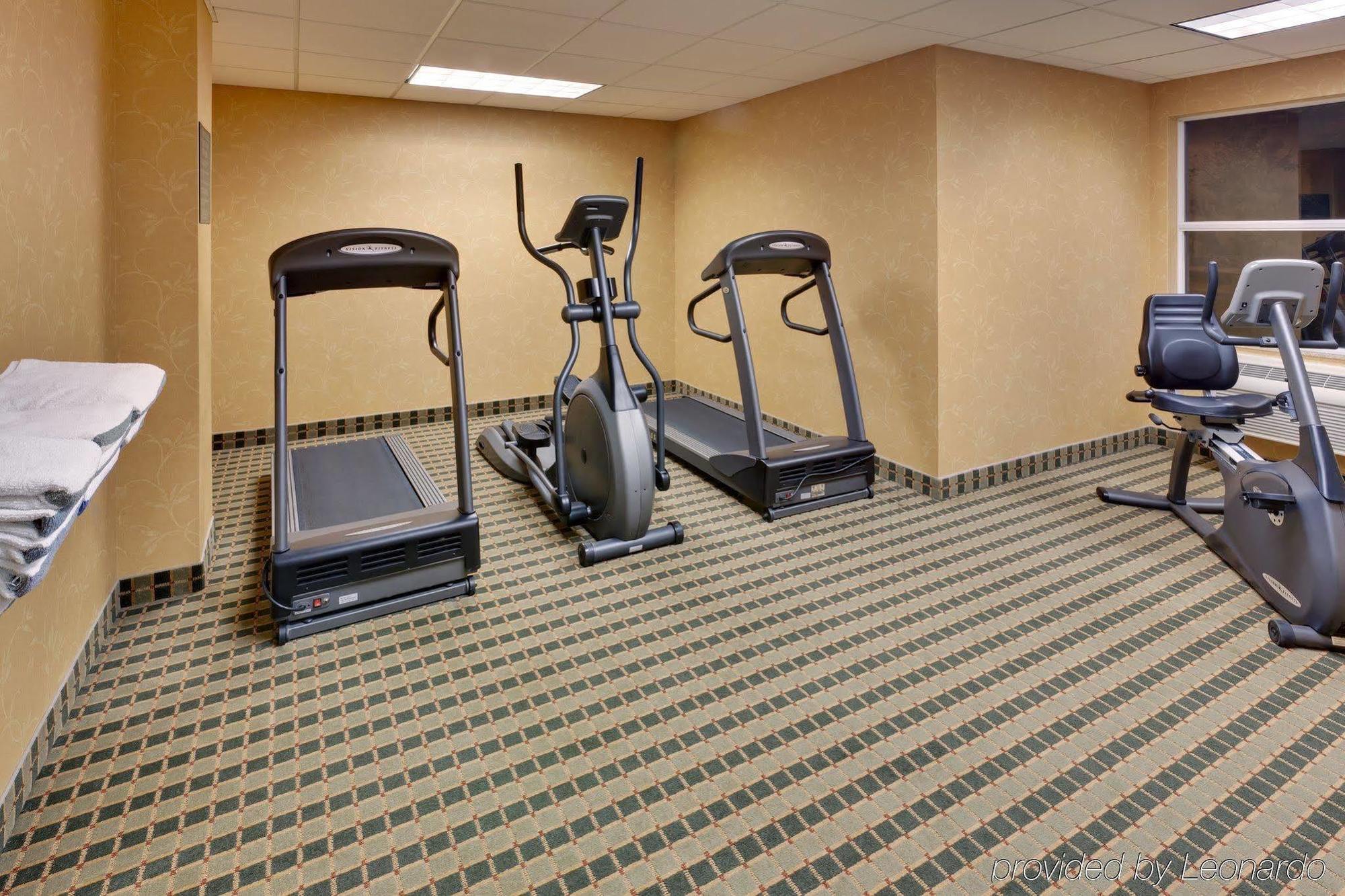 Hotel Country & By Radisson, Falls, On
