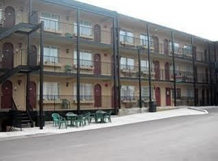 Hotel Country & By Radisson, Falls, On Niagara Falls
